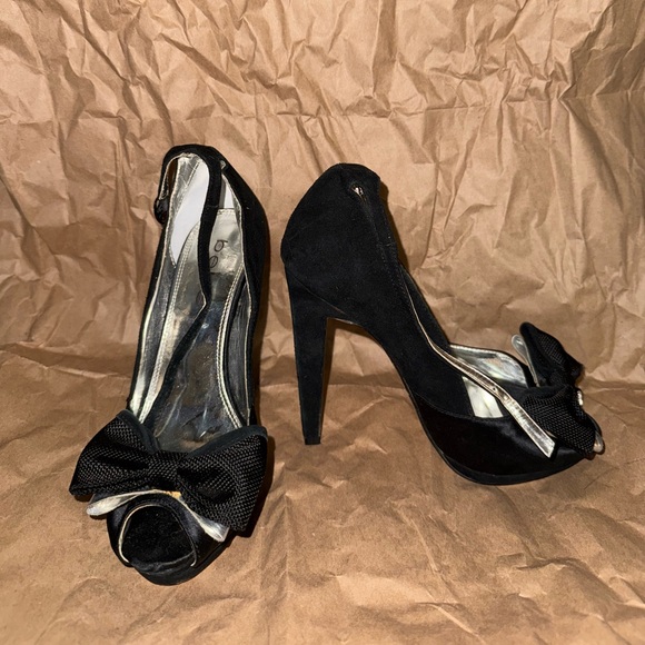 bebe Black Peep-Toe Heels with Bow - Picture 1 of 1